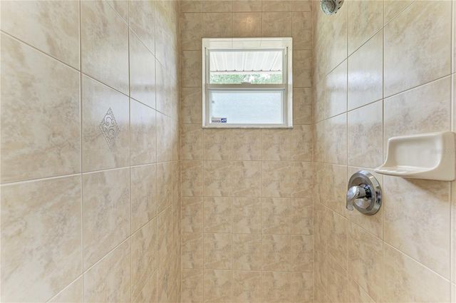 6304 18TH AVENUE E, Bradenton, FL 34208