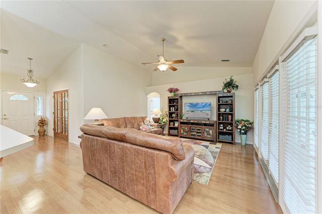 6304 18TH AVENUE E, Bradenton, FL 34208