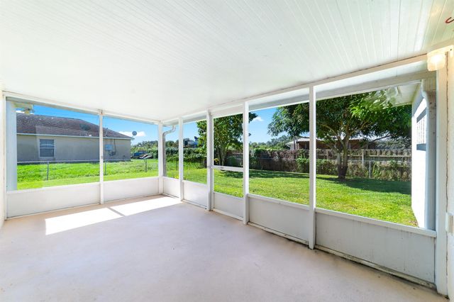 1165 SE 40th Avenue, Okeechobee, FL 34974