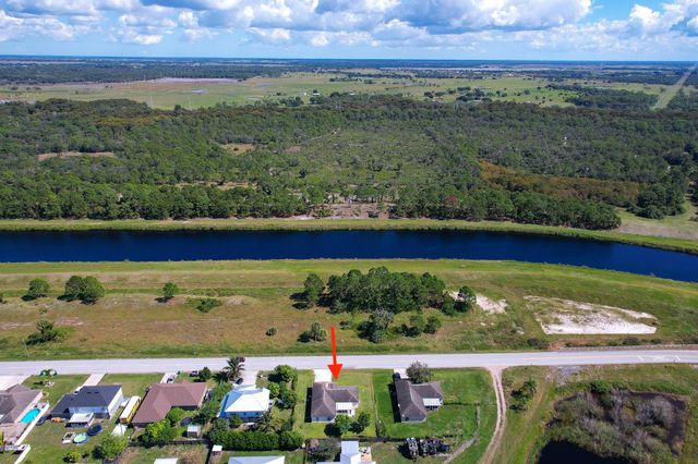 1165 SE 40th Avenue, Okeechobee, FL 34974