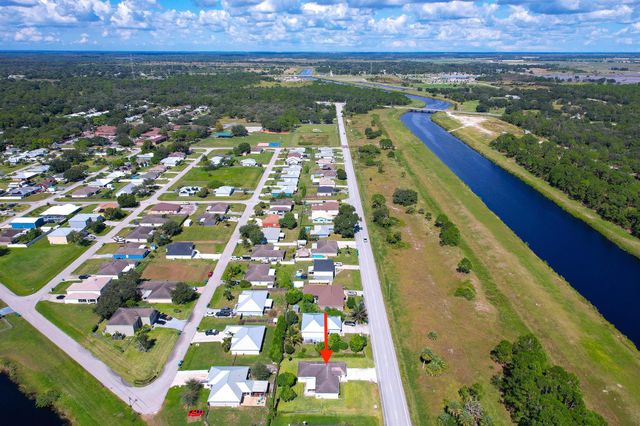 1165 SE 40th Avenue, Okeechobee, FL 34974