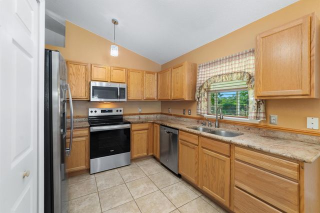 1165 SE 40th Avenue, Okeechobee, FL 34974