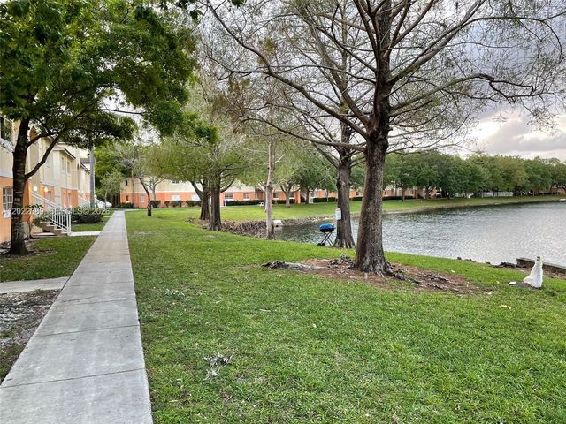 3660 N 56th Ave 609, Hollywood, FL 33021