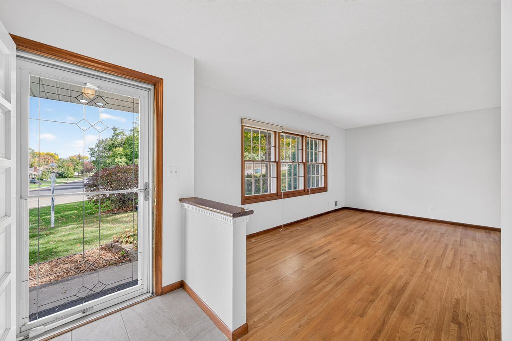 3617 Boone Avenue N, New Hope, MN 55427 — photo 2
