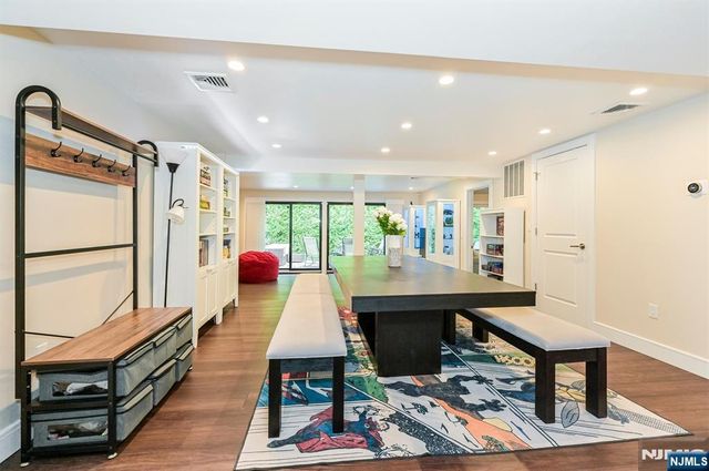655 Floyd Street, Englewood Cliffs, NJ 07632