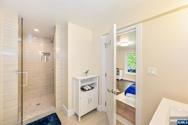 655 Floyd Street, Englewood Cliffs, NJ 07632