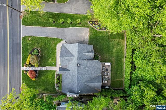655 Floyd Street, Englewood Cliffs, NJ 07632