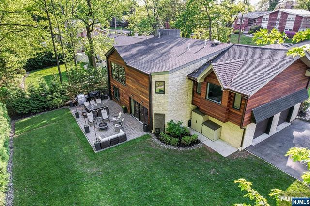 655 Floyd Street, Englewood Cliffs, NJ 07632