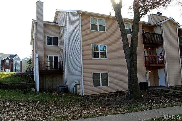 1324 Holgate Drive E2, Ballwin, MO 63021