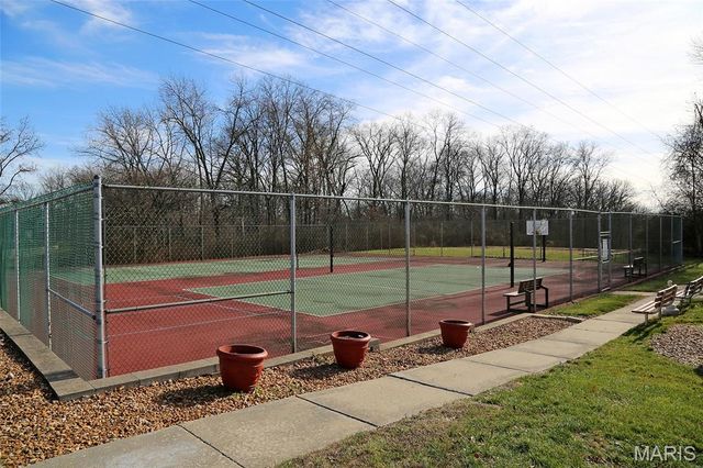 1324 Holgate Drive E2, Ballwin, MO 63021