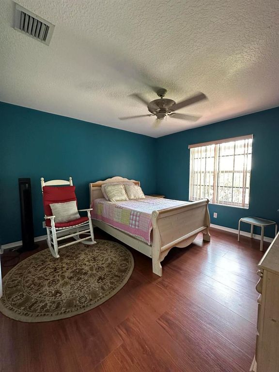 Image 11 of property listing at 6256 Via Primo Street, Lake Worth, FL 33467