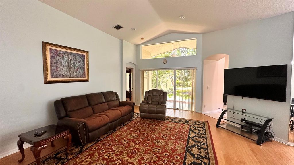 Image 15 of property listing at 6256 Via Primo Street, Lake Worth, FL 33467