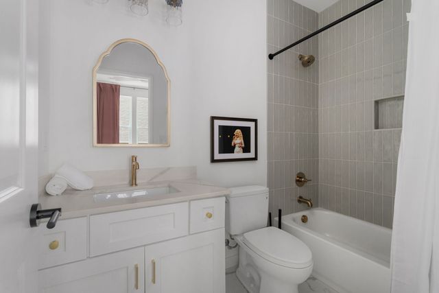 2000 S Hamilton Rd Apt 15, Nashville, TN 37218