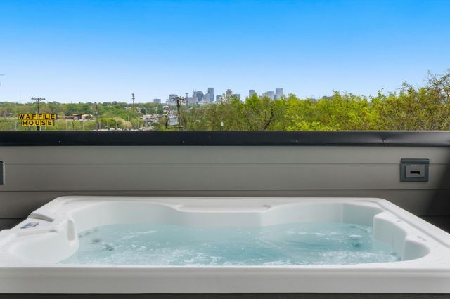2000 S Hamilton Rd Apt 15, Nashville, TN 37218