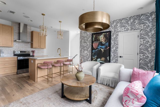 2000 S Hamilton Rd Apt 15, Nashville, TN 37218