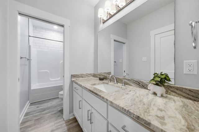 2319 Pleasant Cove, Conway, AR 72034