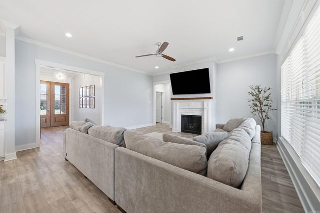 2319 Pleasant Cove, Conway, AR 72034