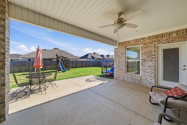 2319 Pleasant Cove, Conway, AR 72034