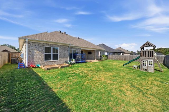 2319 Pleasant Cove, Conway, AR 72034