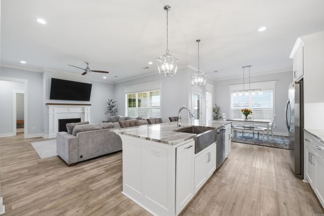 2319 Pleasant Cove, Conway, AR 72034