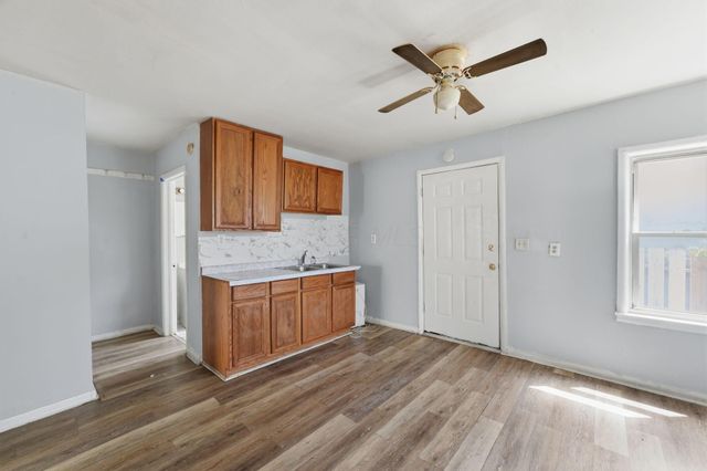 2178 Safford Avenue, Columbus, OH 43223