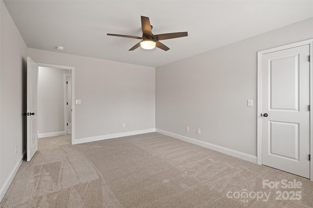 6712 W Sugar Creek Road, Charlotte, NC 28269