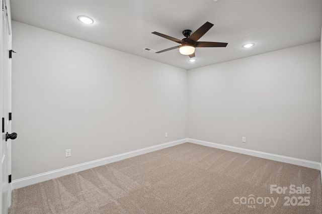 6712 W Sugar Creek Road, Charlotte, NC 28269