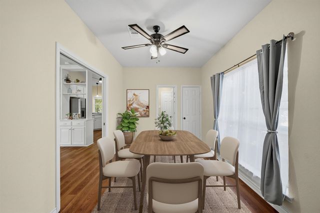 303 Kiowa Drive W, Lake Kiowa, TX 76240