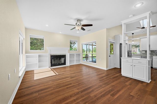 303 Kiowa Drive W, Lake Kiowa, TX 76240
