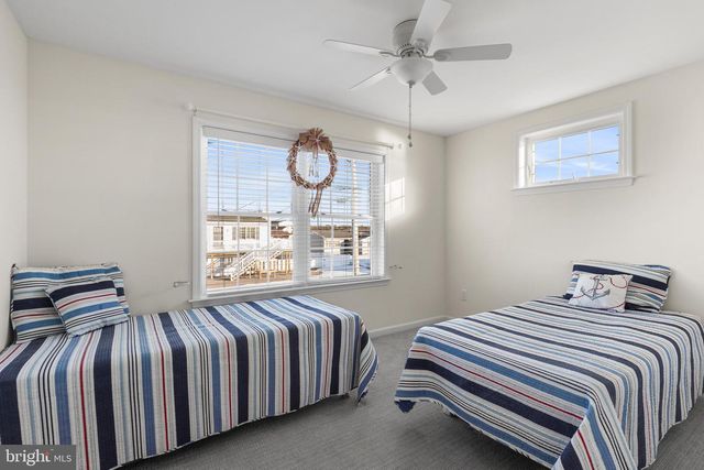 32 WALKILL RD, Little Egg Harbor Twp, NJ 08087