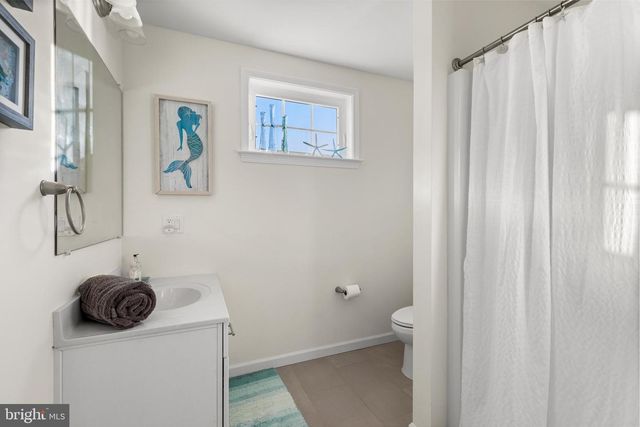 32 WALKILL RD, Little Egg Harbor Twp, NJ 08087