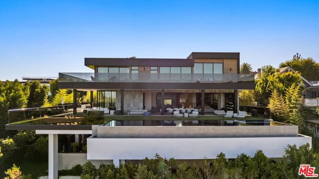 1140 Summit Drive, Beverly Hills, CA 90210