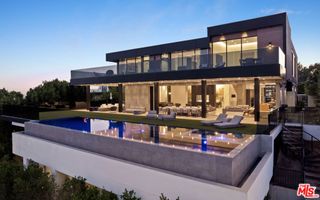 1140 Summit Drive, Beverly Hills, CA 90210