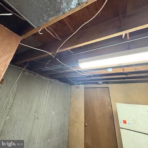 1221 GARFIELD DR, Dover, DE 19901