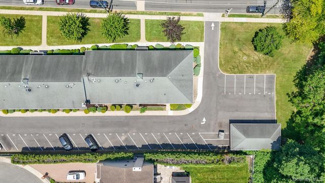 4060 Jerusalem Avenue 1D, Seaford, NY 11783
