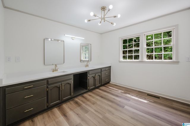 5059 ROSELYN ROAD, Bessemer, AL 35022
