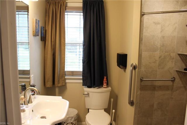 4809 Mallard CRES, Portsmouth, VA 23703
