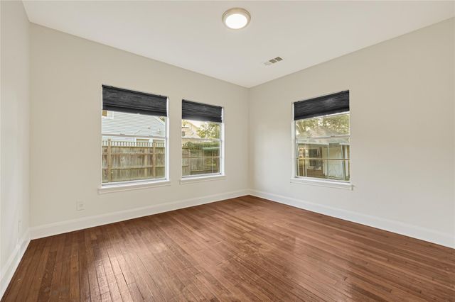 7017 Schley Street, Houston, TX 77087