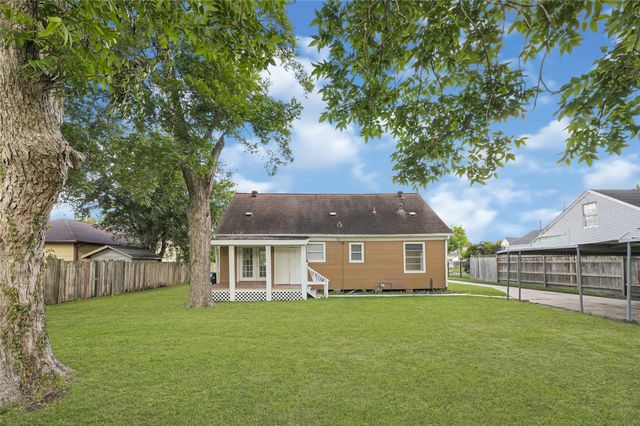7017 Schley Street, Houston, TX 77087