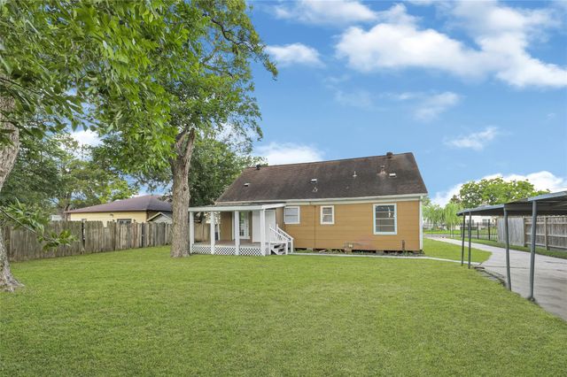 7017 Schley Street, Houston, TX 77087