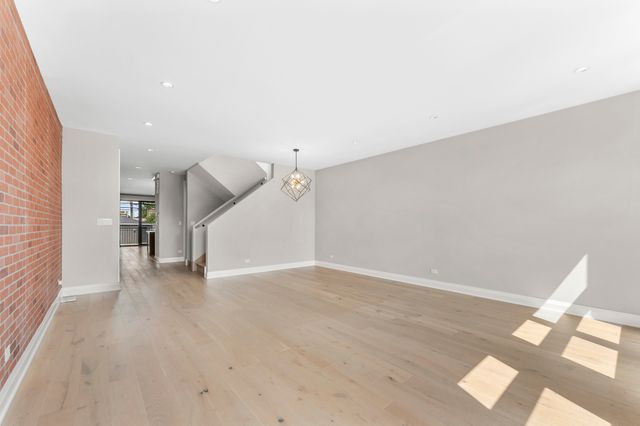 3406 N Keating Avenue, Chicago, IL 60641