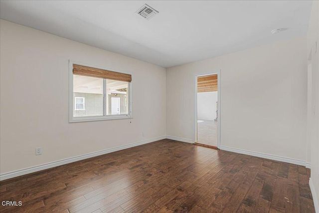 13902 Calvert Street, Los Angeles, CA 91401