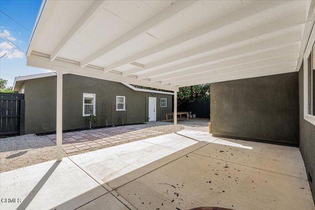 13902 Calvert Street, Los Angeles, CA 91401