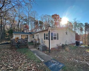 3921 Nc Highway 8, Walnut Cove, NC 27052