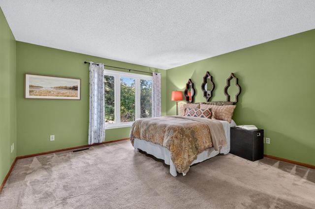 13315 Morgan Avenue S, Burnsville, MN 55337