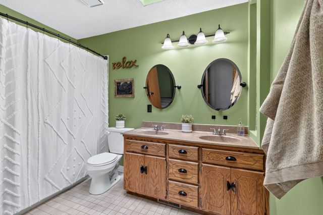 13315 Morgan Avenue S, Burnsville, MN 55337