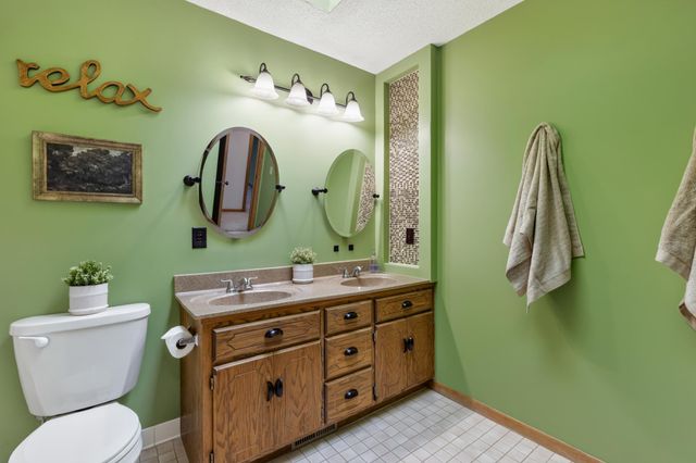 13315 Morgan Avenue S, Burnsville, MN 55337