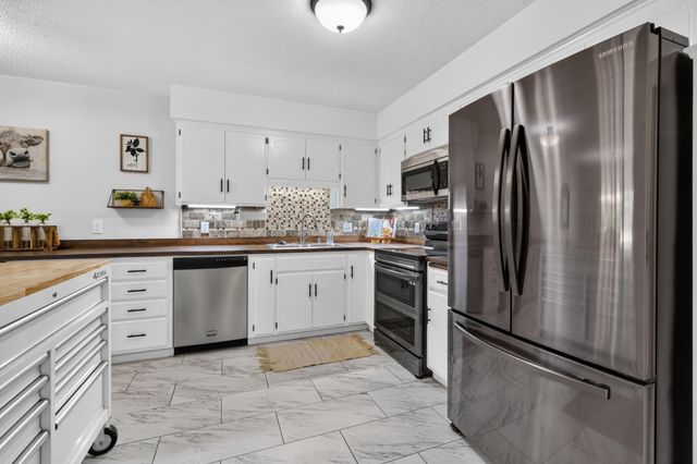13315 Morgan Avenue S, Burnsville, MN 55337