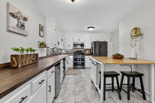 13315 Morgan Avenue S, Burnsville, MN 55337