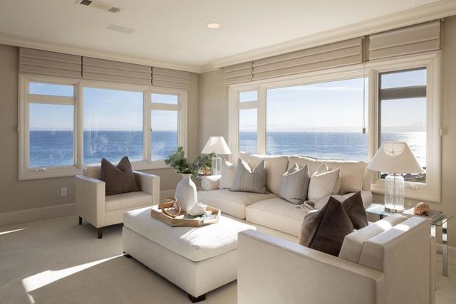 1051 Ocean View Boulevard, Pacific Grove, CA 93950